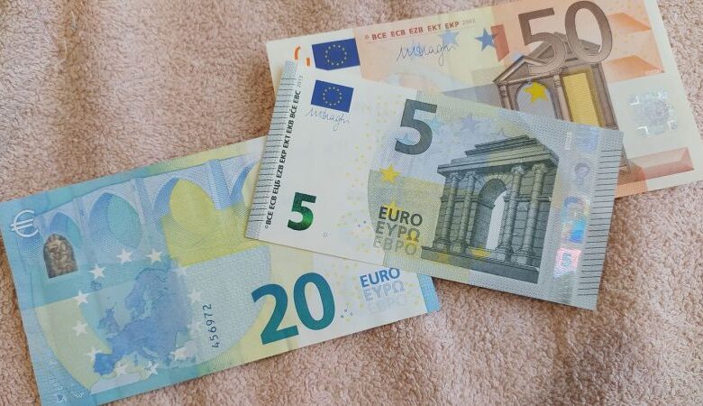 سعر صرف اليورو مقابل الليرة السورية اليوم