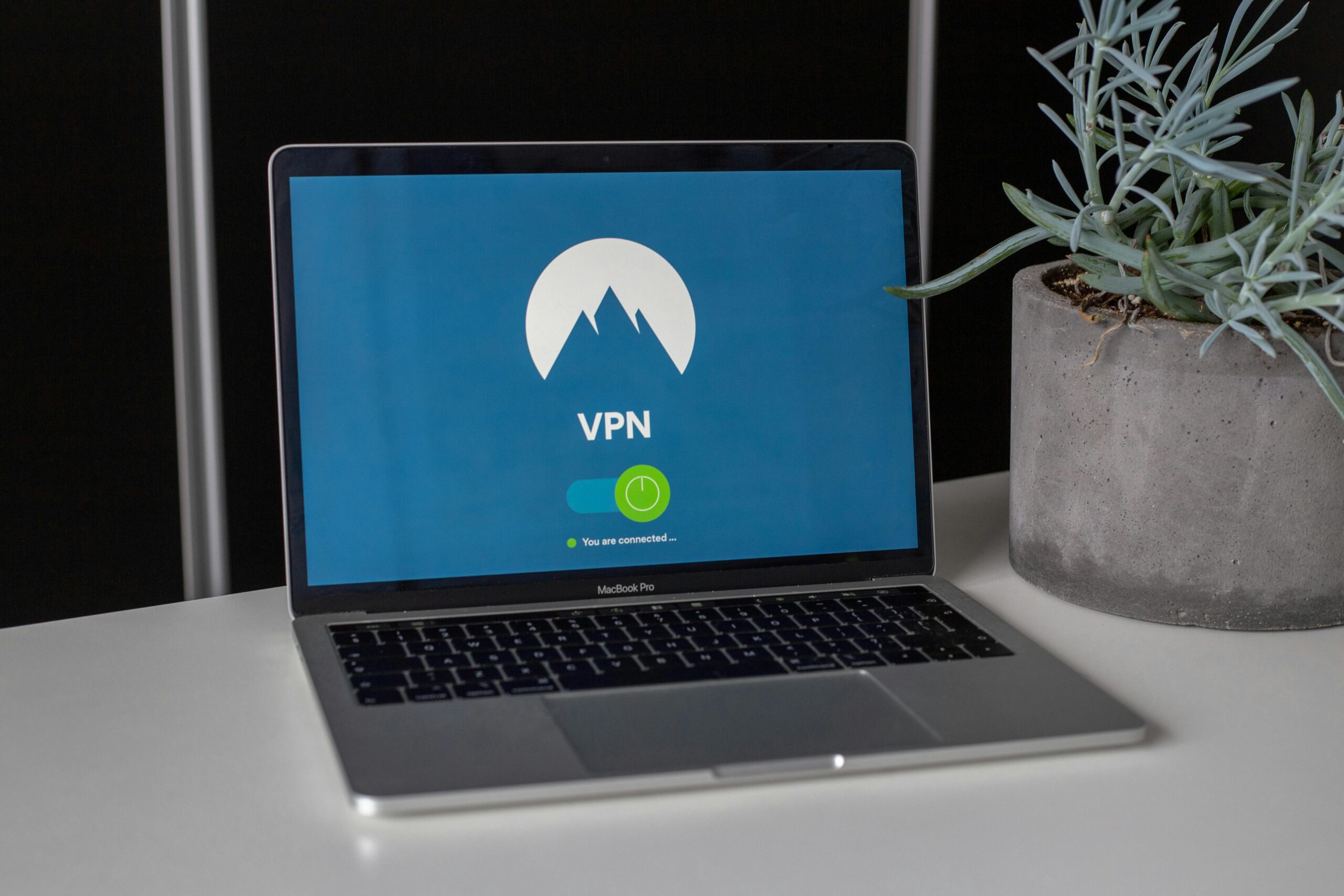 ما هو أفضل برنامج VPN للأندرويد والآيفون