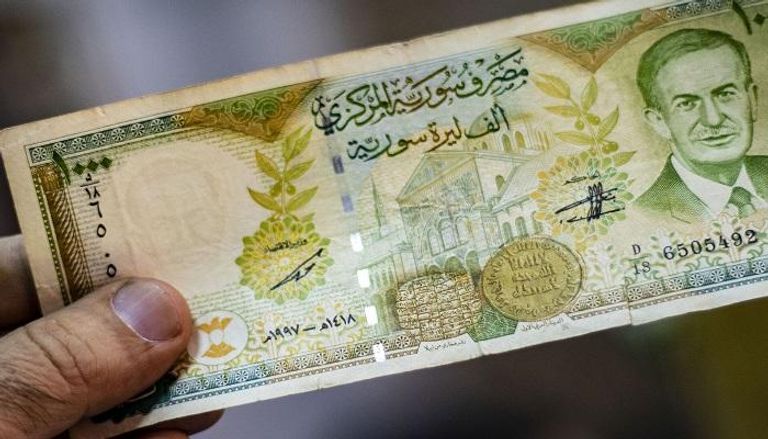 سعر الليرة السورية والتركية مقابل الدولار في سوريا