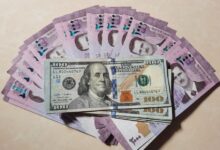 ثبات الليرة السورية: استقرار سعر الدولار في سوريا اليوم الأحد 8 يونيو 2025 في السوق السوداء والبنوك